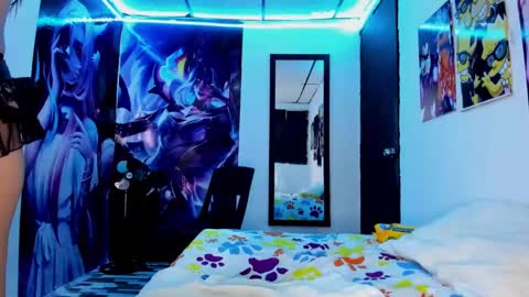 Snapshot of dreyna_latin chatting on February 12, 7:44 am Dreyna online show from February 12, 7:44 am