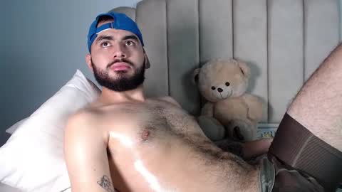 Snapshot of dricusabdallah chatting on February 18, 4:41 am dricusabdallah online show from February 18, 4:41 am