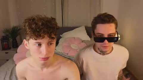 Snapshot of drillfilow chatting on February 12, 7:09 pm drillfilow online show from February 12, 7:09 pm