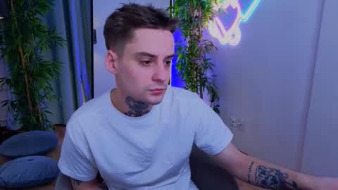 Snapshot of drillfilow chatting on February 22, 9:35 pm drillfilow online show from February 22, 9:35 pm