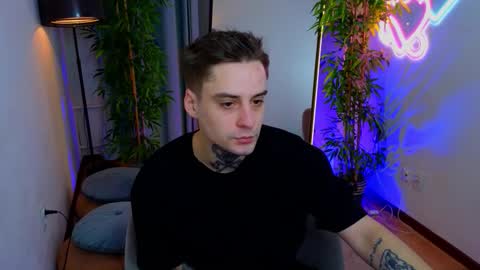 Snapshot of drillfilow chatting on February 27, 8:53 pm drillfilow online show from February 27, 8:53 pm