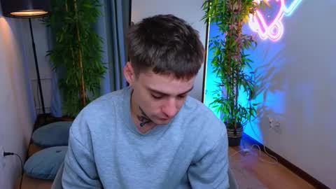 Snapshot of drillfilow chatting on March 1, 9:28 pm drillfilow online show from March 1, 9:28 pm