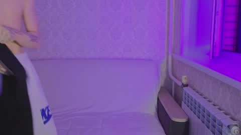 Mark online show from April 3, 3:10 pm