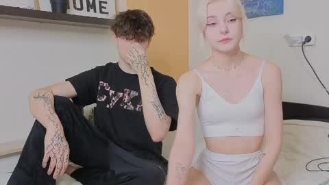 Mark online show from April 18, 4:33 pm