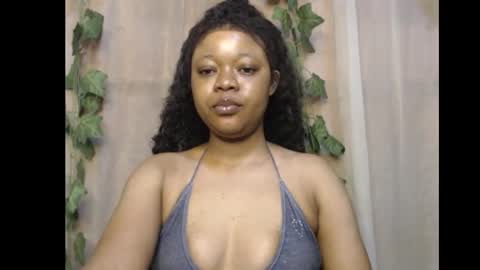 Snapshot of dripqueenx chatting on November 24, 8:58 am linda online show from November 24, 8:58 am