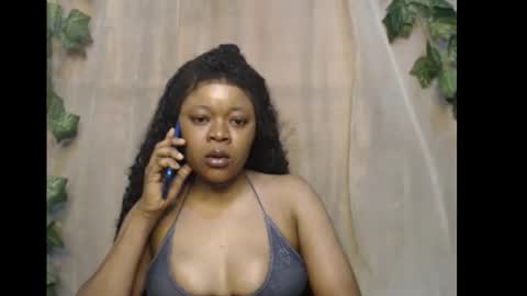 Snapshot of dripqueenx chatting on December 20, 12:12 pm linda online show from December 20, 12:12 pm