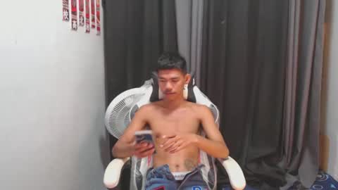 Snapshot of drixiboy chatting on January 10, 9:13 am Drixiboyj online show from January 10, 9:13 am