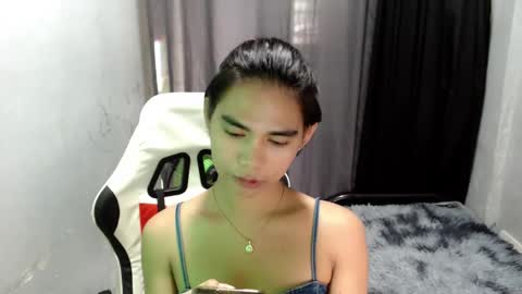 Snapshot of drixiboy chatting on October 14, 7:20 am Drixiboyj online show from October 14, 7:20 am