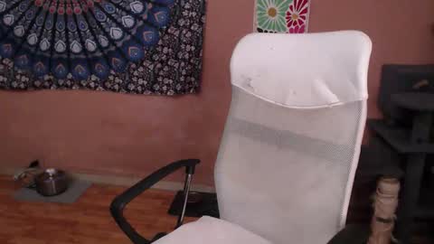 Snapshot of drmst13_2 chatting on November 9, 11:36 pm River online show from November 9, 11:36 pm