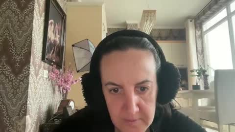 Dr. Resa online show from February 27, 2:32 pm