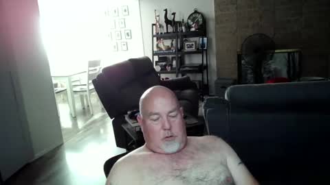 Snapshot of drthomaswayne chatting on October 6, 8:06 pm drthomaswayne online show from October 6, 8:06 pm
