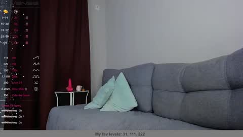 Snapshot of drugcandy chatting on December 29, 11:50 pm Kate online show from December 29, 11:50 pm