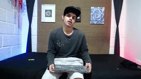 Drum-Core online show from December 18, 4:57 pm