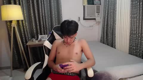 Arch online show from March 5, 9:59 pm