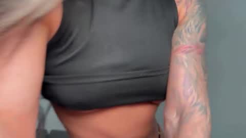 Bella online show from May 26, 4:52 am
