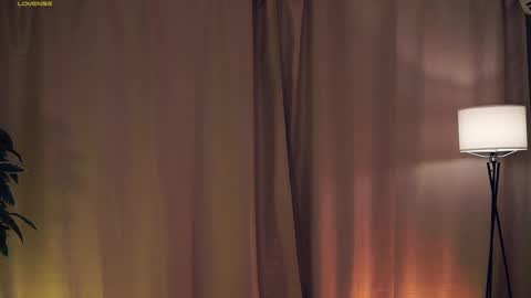 Snapshot of drutywerri chatting on March 8, 12:30 pm Polly day and Amelia night online show from March 8, 12:30 pm