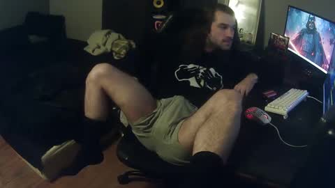 Snapshot of dubz0205 chatting on December 7, 1:36 am dubz0205 online show from December 7, 1:36 am