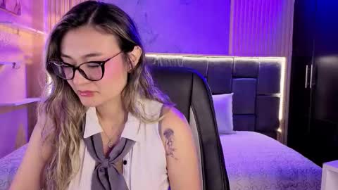 Victoria online show from November 7, 9:37 pm