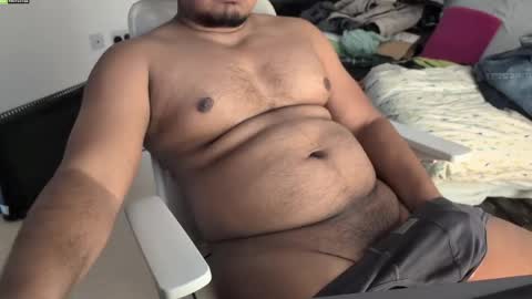 dude31517 online show from April 2, 2:04 pm