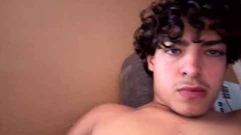 dudeee4 online show from February 26, 11:15 pm