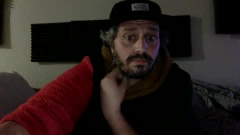 Snapshot of dudenextdoor221 chatting on December 1, 10:09 am dudenextdoor221 online show from December 1, 10:09 am