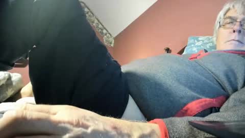 Snapshot of dug38 chatting on November 1, 1:07 am Doug online show from November 1, 1:07 am