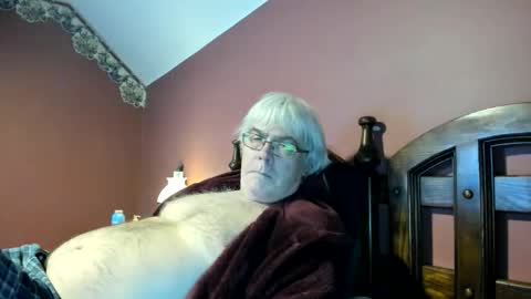 Snapshot of dug38 chatting on November 5, 4:07 pm Doug online show from November 5, 4:07 pm