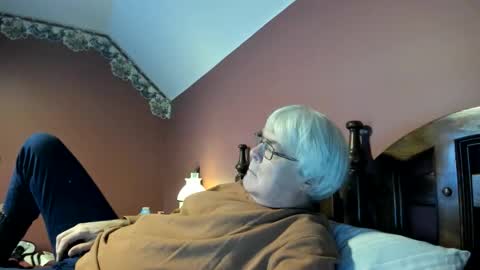 Snapshot of dug38 chatting on November 13, 5:56 pm Doug online show from November 13, 5:56 pm