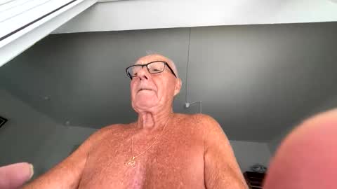 Snapshot of duin8 chatting on September 9, 9:42 am Duin8 online show from September 9, 9:42 am