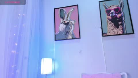 Snapshot of dulce__fiore07 chatting on June 20, 12:08 pm dulce__fiore07 online show from June 20, 12:08 pm
