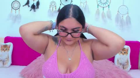 dulce__smith_ online show from September 26, 1:15 pm