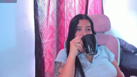 Dulce  online show from October 28, 1:58 pm