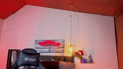 DULCE online show from April 7, 7:36 pm