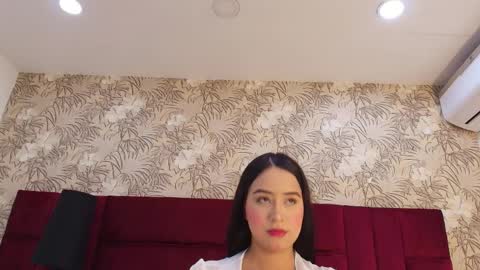 Dulce online show from April 2, 11:41 am