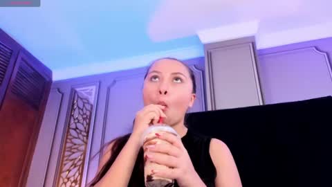 Dulce online show from April 18, 7:58 pm