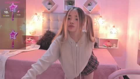 Snapshot of dulce_powl chatting on February 10, 8:35 pm Dulce online show from February 10, 8:35 pm