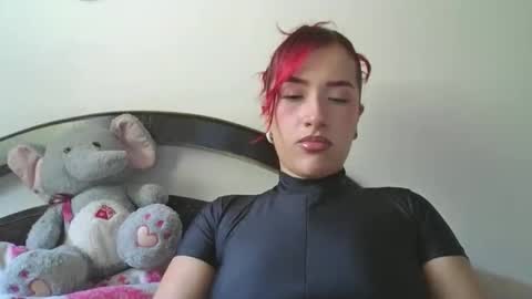 dulce_xiara online show from April 4, 6:38 pm