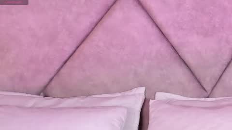 Snapshot of dulceegarcia chatting on October 15, 12:22 am Dulcee Garcia online show from October 15, 12:22 am