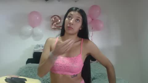 Snapshot of dulceisabellax chatting on February 20, 4:46 pm dulceisabellax online show from February 20, 4:46 pm