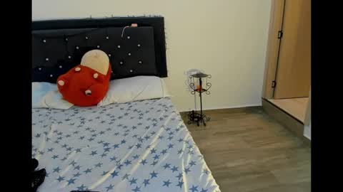 Dulce online show from March 18, 3:20 am