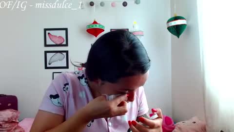 Dulce online show from December 20, 8:38 pm