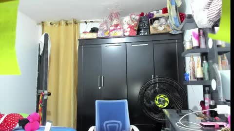 Snapshot of dulcemilf_ chatting on January 10, 4:12 am Dulce online show from January 10, 4:12 am