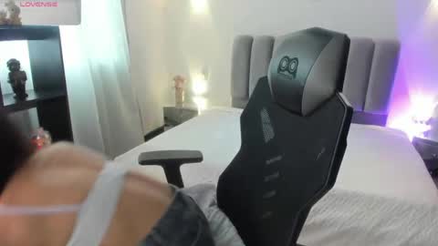 dulceprince1 online show from May 31, 2:35 pm