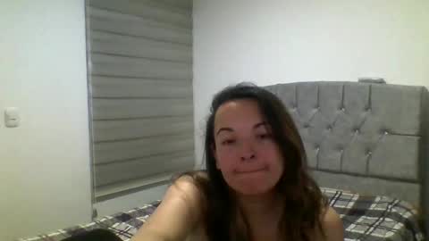 Snapshot of dulcesherpard chatting on September 26, 2:37 am dulcesherpard online show from September 26, 2:37 am