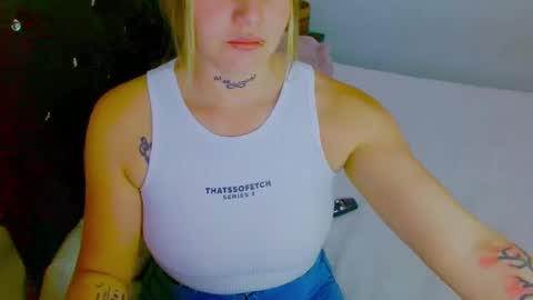 Juliana and online show from November 2, 9:39 pm