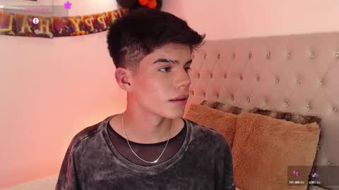 Dulcey online show from October 17, 4:15 am