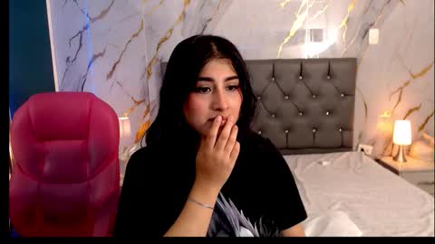 Abril Cruz online show from October 4, 10:08 pm