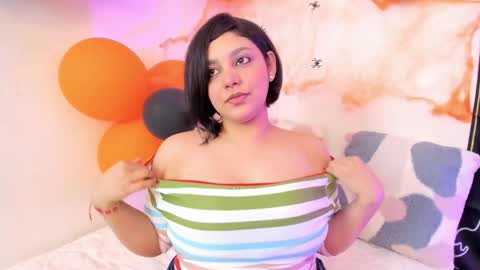 Snapshot of dullce77 chatting on October 31, 6:31 pm Dulce online show from October 31, 6:31 pm