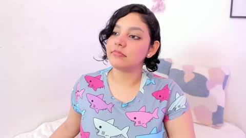 Snapshot of dullce77 chatting on November 18, 7:40 pm Dulce online show from November 18, 7:40 pm