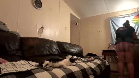 Snapshot of dumbgirl5150 chatting on February 11, 5:05 am dumbgirl5150 online show from February 11, 5:05 am